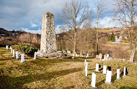 cmentarz wojenny rzepiennik strzyżewski 114